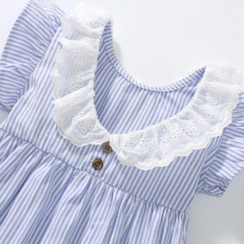Vestido azul con solapa