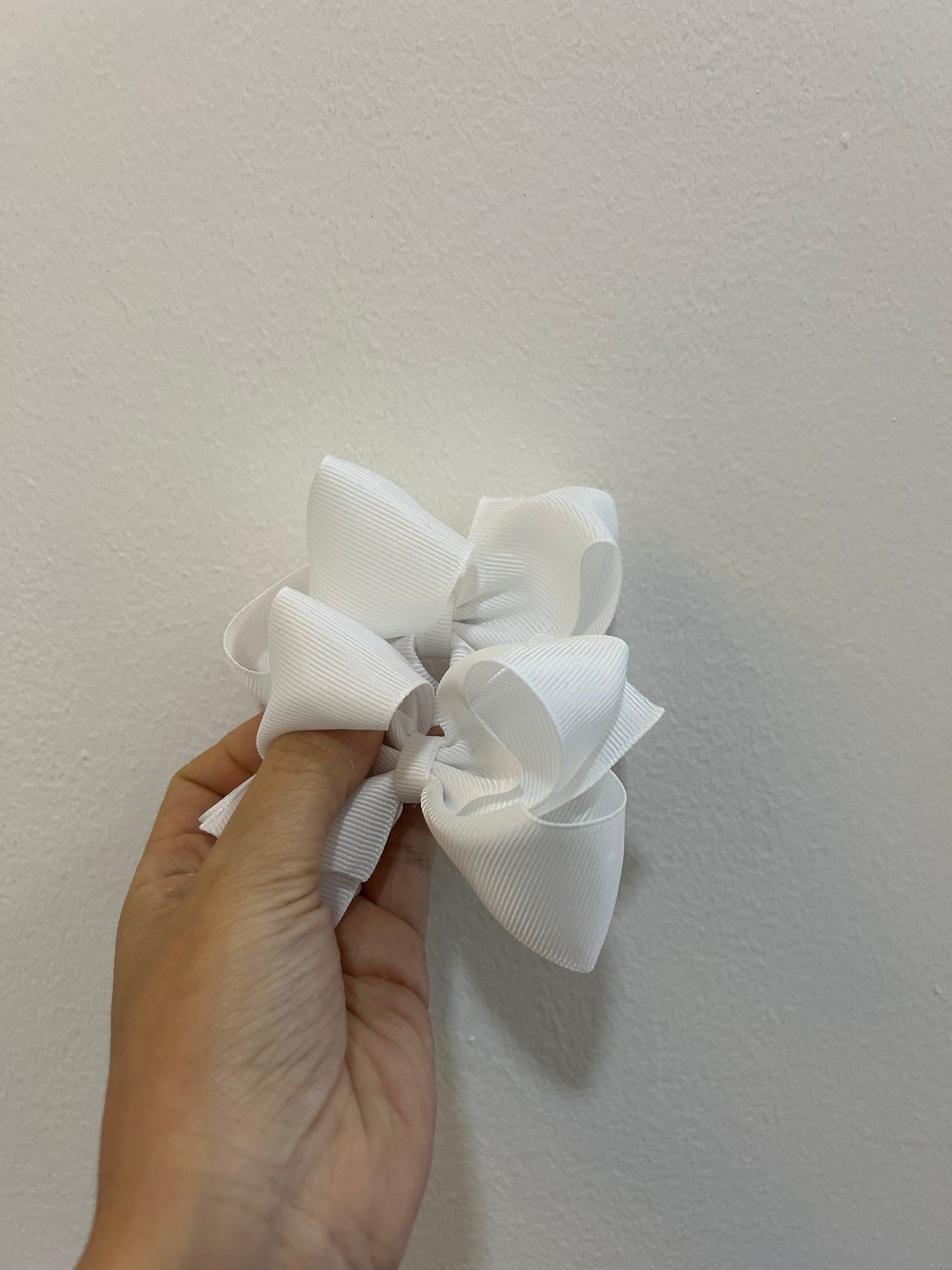 Moño par mediano liso