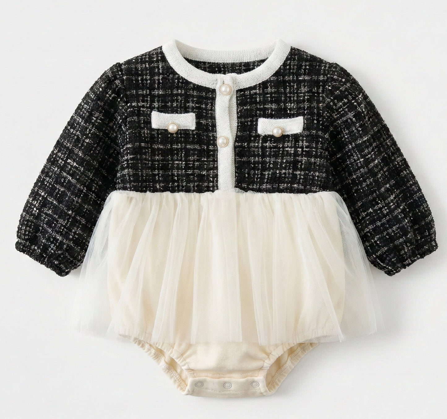 Pañalero negro tipo sueter con tul