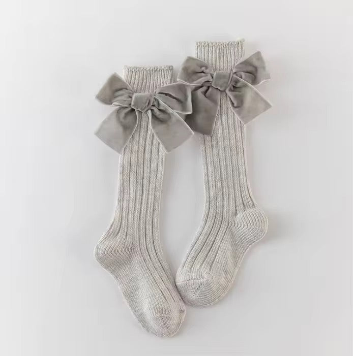 Calcetas con moño