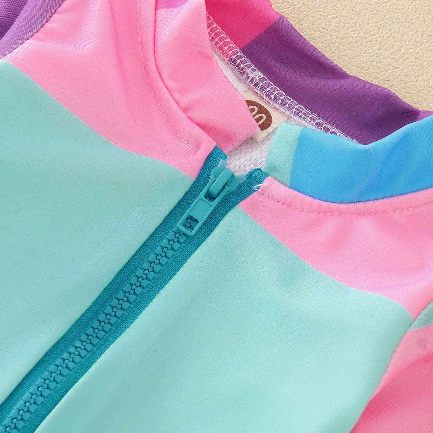 Traje de baño para niña colores