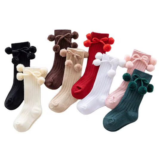 Calcetas con pompones