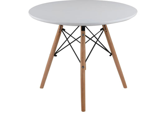 Mesa con una silla infantil