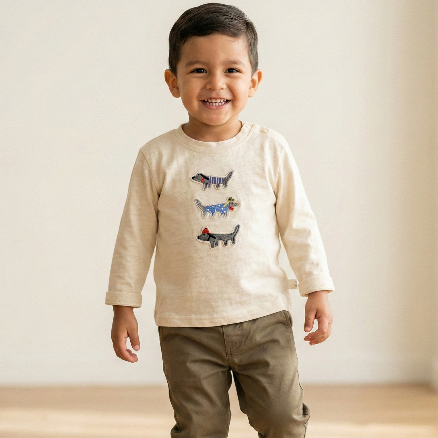 Playera Beige Perritos