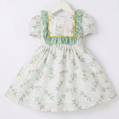 Vestido blanco con flores verdes