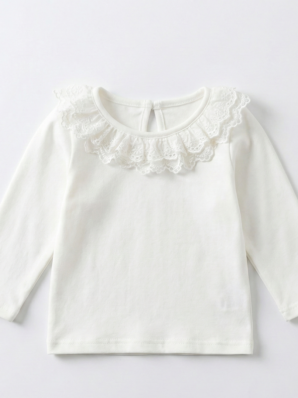 Blusa blanca con solapa