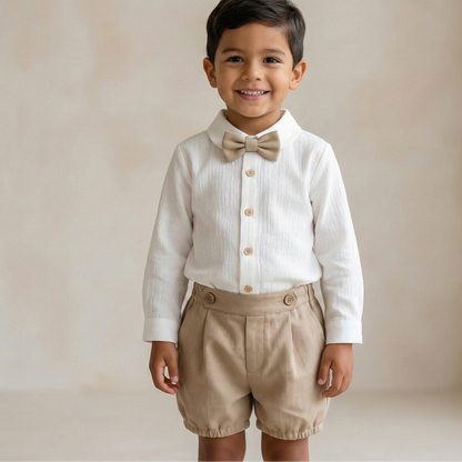Conjunto camisa blanca con moño y short beige